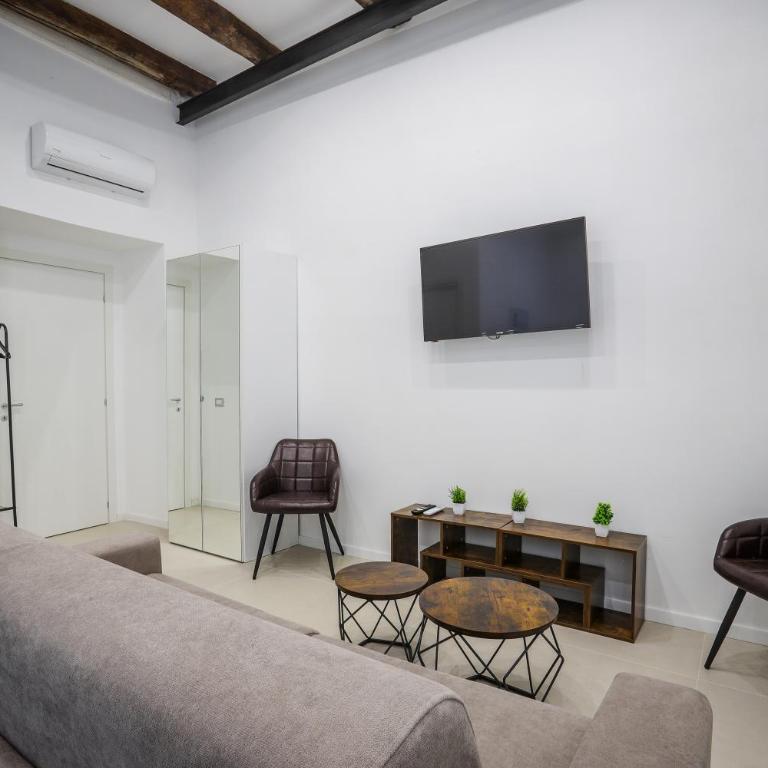 Napolidays Rua Catalana Apartment - Appartamento con 1 Camera da Letto - 16