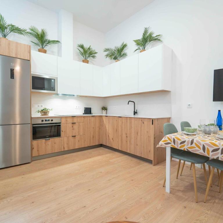 Apartamento a estrenar junto al centro de la ciudad - Apartamento de 2 dormitorios - 4