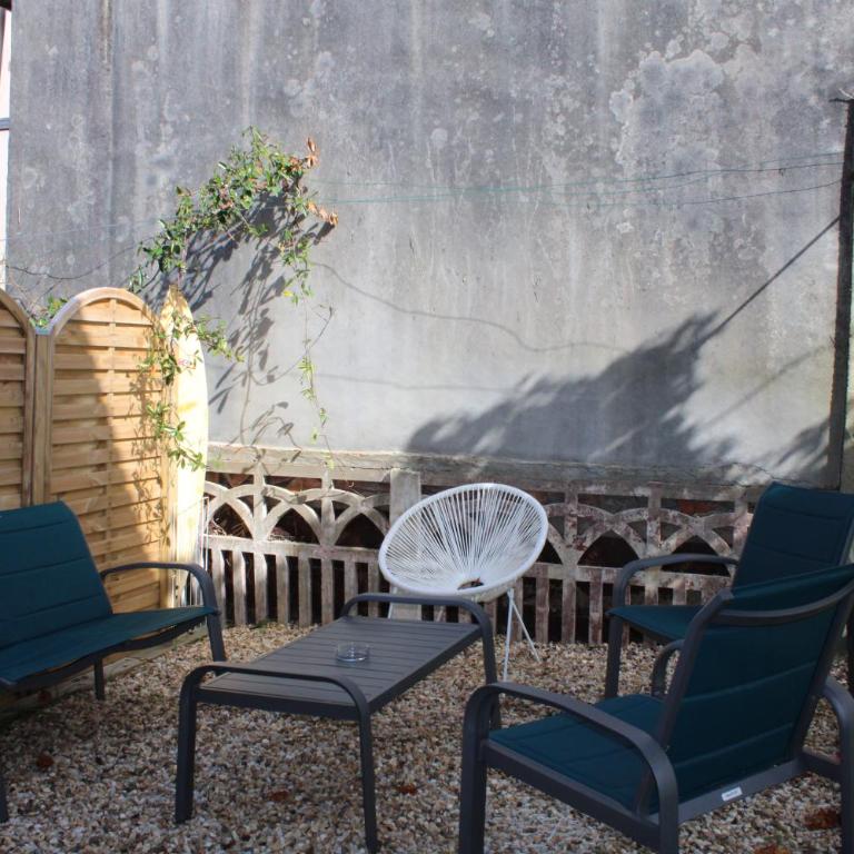 Maison à 7 min à pied de la Côte des Basques (océan) - Maison 4 Chambres - 29
