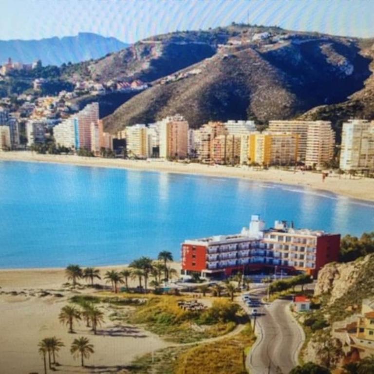 Piso a 3 minutos de la playa!! 6 personas - Three-Bedroom Apartment - 20