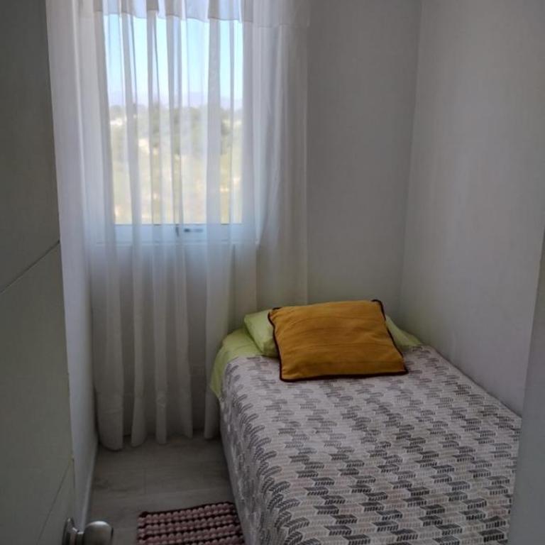 cerca de Enjoy a pasos de la playa - Three-Bedroom Apartment - 4