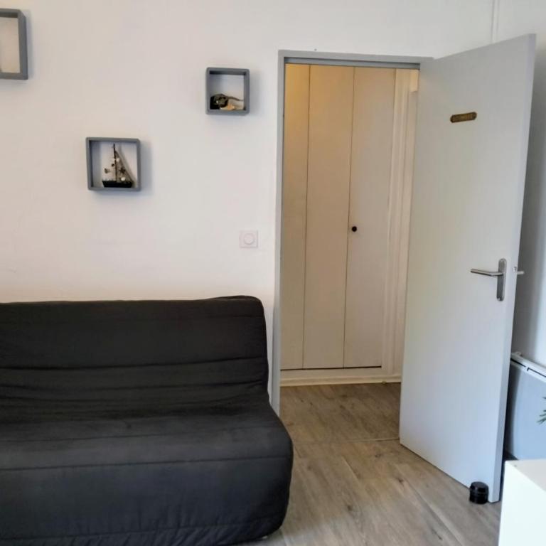Studio cosy Résidence St Elme avec parking et WIFI à 5min de la plage - Estudio - 12