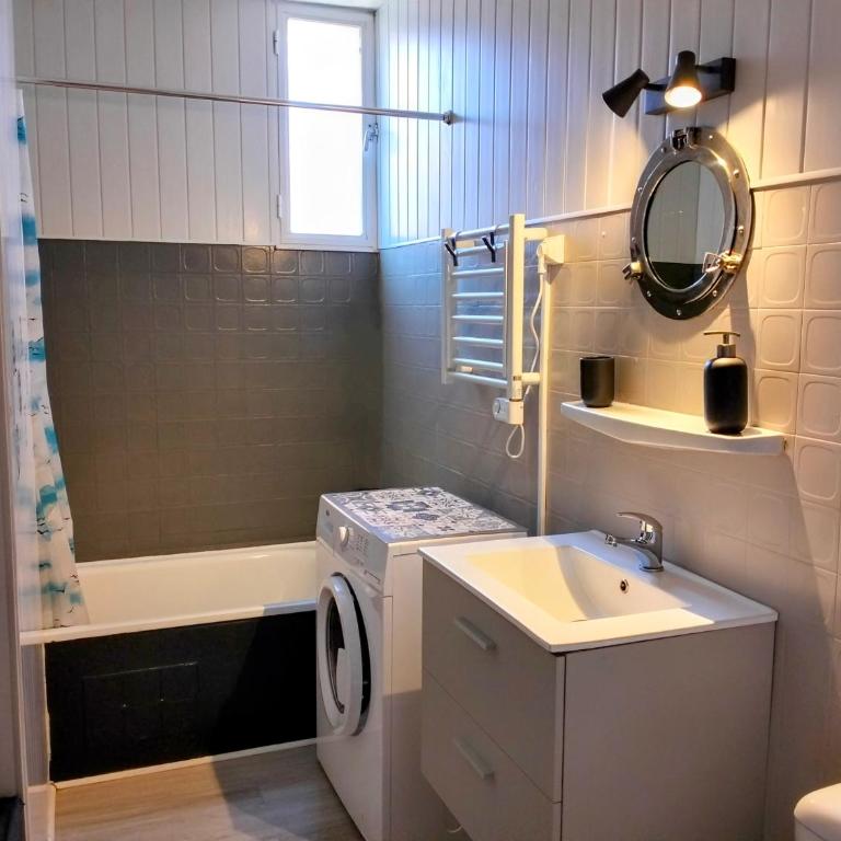 Studio cosy Résidence St Elme avec parking et WIFI à 5min de la plage - Estudio - 6
