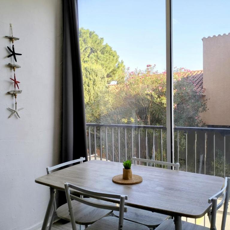 Studio cosy Résidence St Elme avec parking et WIFI à 5min de la plage - Estudio - 4