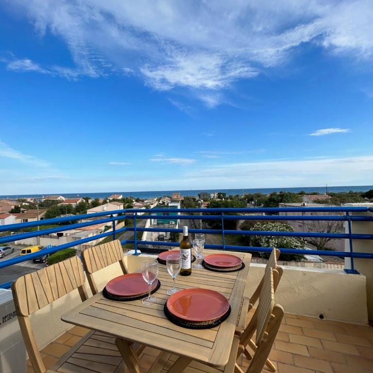 Terrasse panoramique à 180 vue mer et étang - Appartement - 1