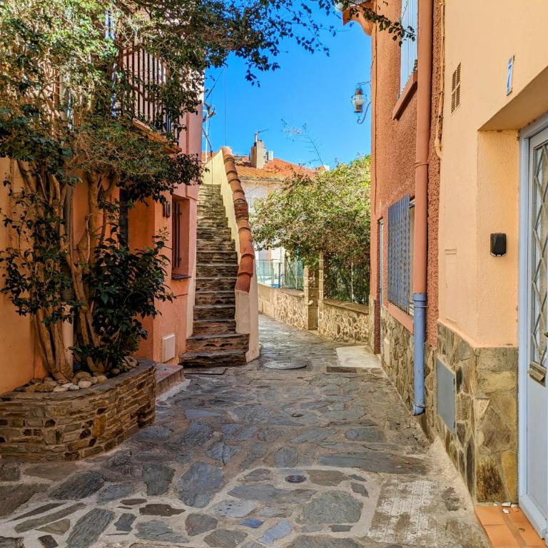 Studio cosy Résidence St Elme avec parking et WIFI à 5min de la plage - Estudio - 11