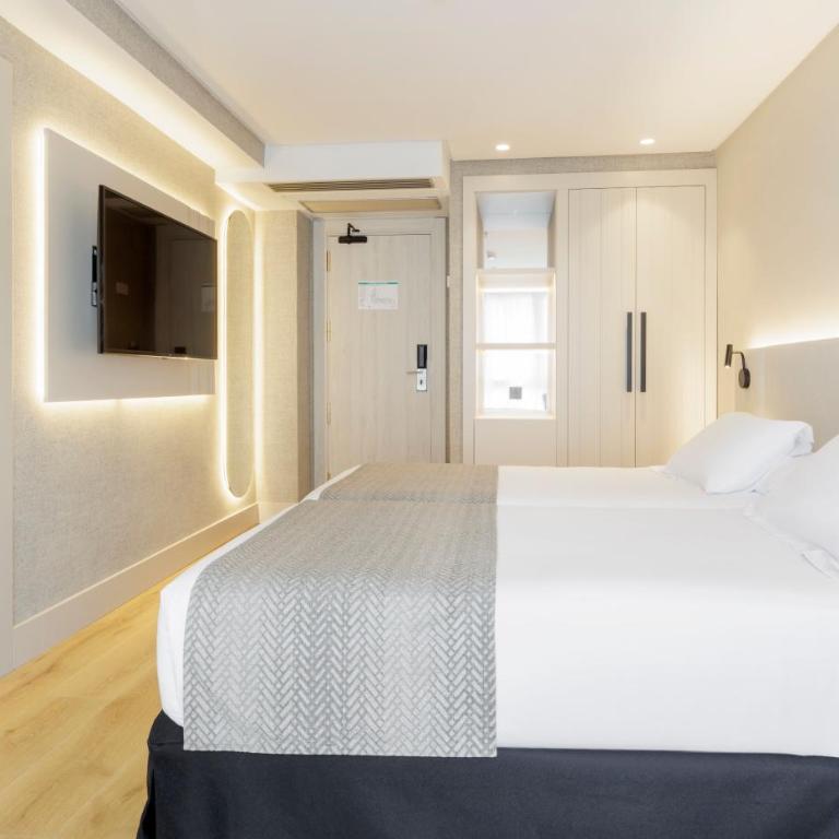 Hotel Ilunion San Sebastián - Habitación Triple (3 adultos) - 4