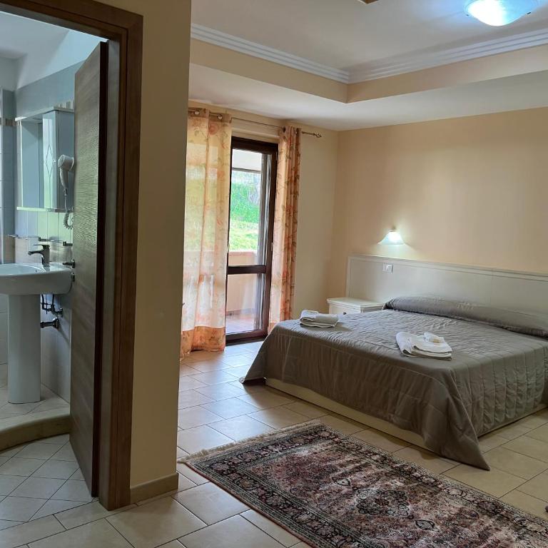 Residenza Domus Aurea Tropea- Vista Mare - Camera Tripla Comfort - 4