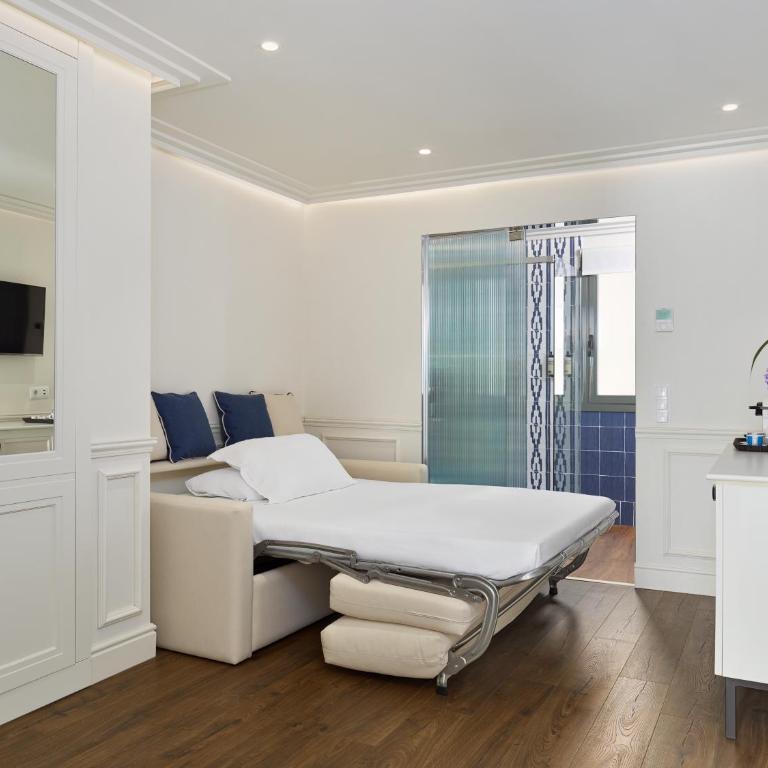 H10 Universitat - Family Junior Suite (3 adults) - 10