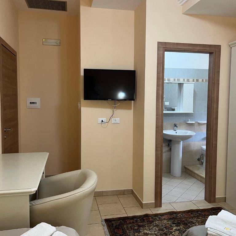 Residenza Domus Aurea Tropea- Vista Mare - Camera Tripla Comfort - 5