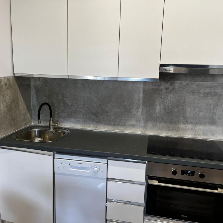 Exyca Castellana - One-Bedroom Apartment - 16