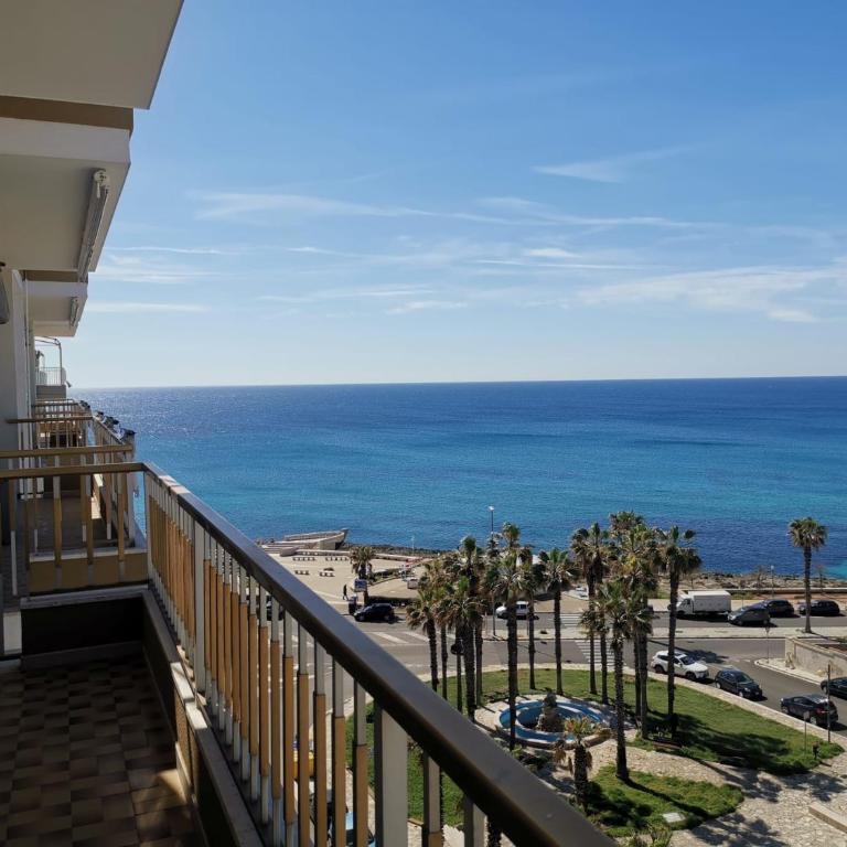 Appartamento Lavinia vista mare - Appartamento con 3 Camere da Letto - 12