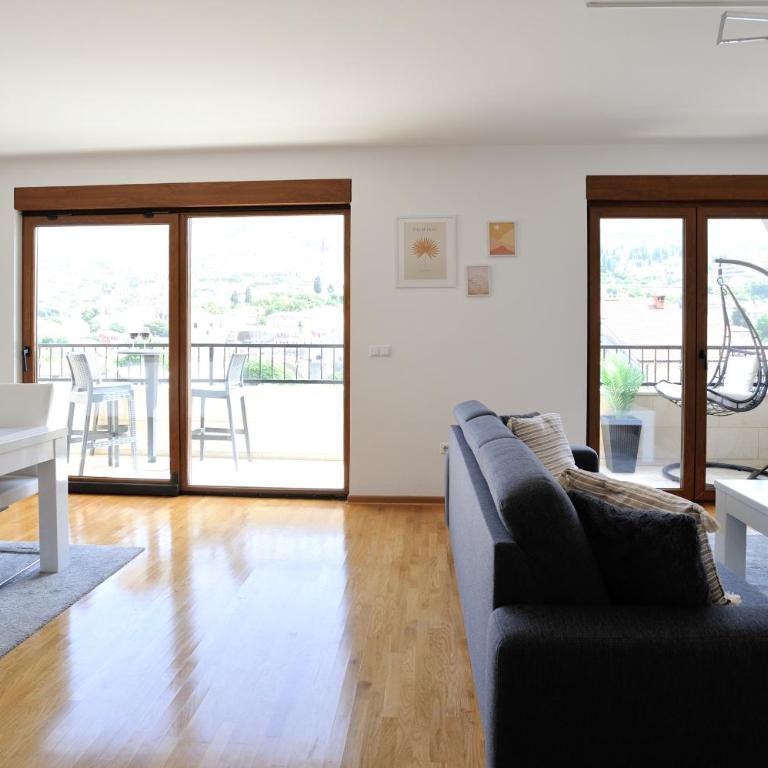 Captain's Luxury Apartments - Two-Bedroom Apartment - 14