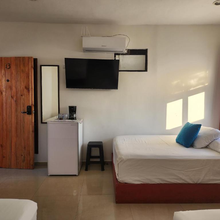 Fitz-Mar - Economy Quadruple Room - 7
