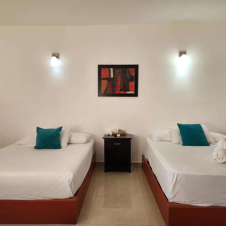 Fitz-Mar - Economy Quadruple Room - 12