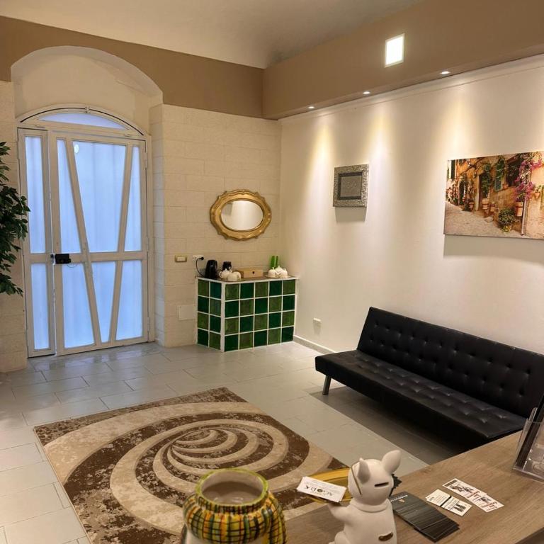Melody Rooms Siracusa - Double Room with Private External Bathroom - 3