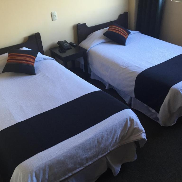 Hotel Sagarnaga - Habitación Doble - 2 camas - 4