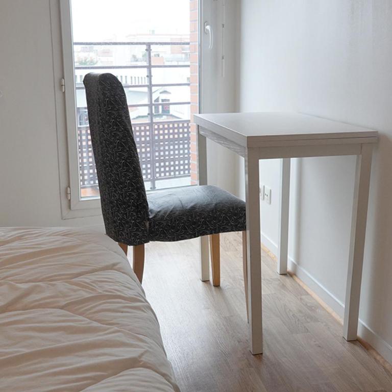 chambre privée POUR FEMME UNIQUEMENT dans appartement à partager - 15 minutes Paris-10 minutes stade de France - Double Room - 10