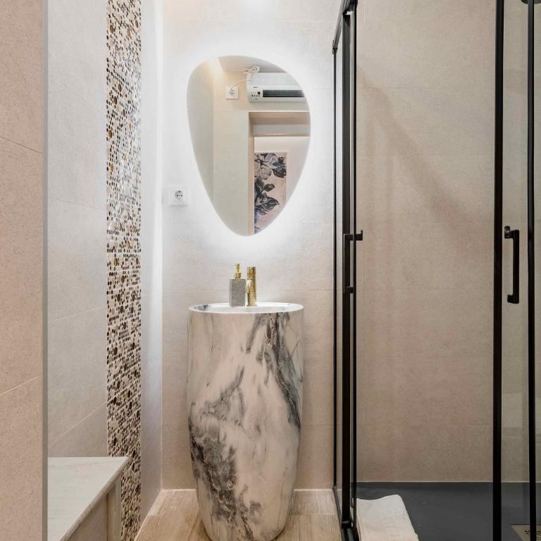 Apartamento lujoso cercano al centro de Madrid - One-Bedroom Apartment - 14