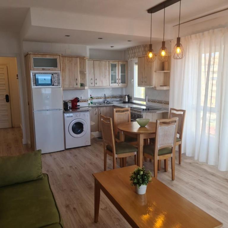 Benalbeach Sea Front - Apartamento con vistas al mar - 43