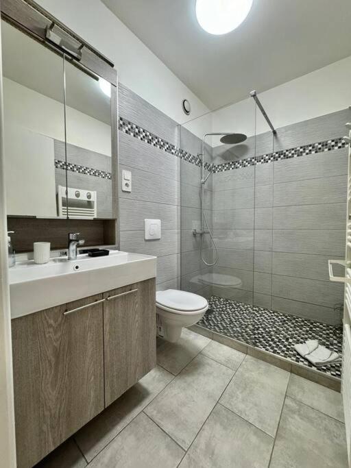 Méditerranée, 2 pièces très calme, clime, centre ville - Apartamento de 1 dormitorio - 14
