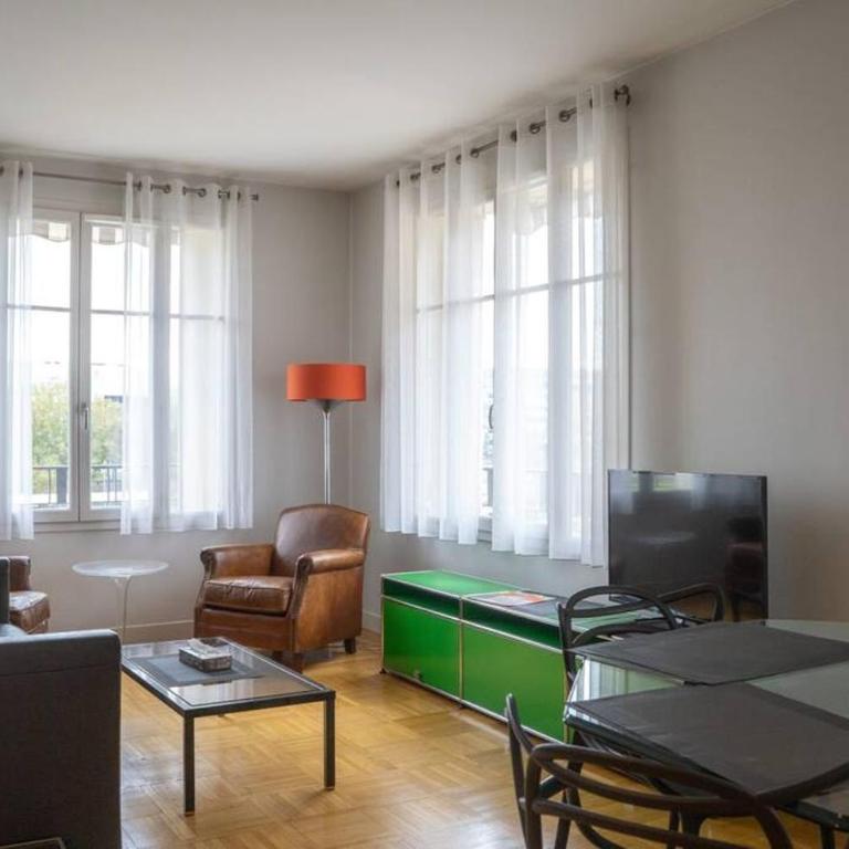 Moderne 2 pièces en plein Paris au bord de Seine - Appartement 1 Chambre - 4