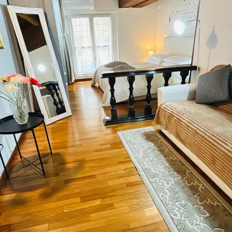 Studio Arena 023091-LOC-04288 - One-Bedroom Apartment - 10