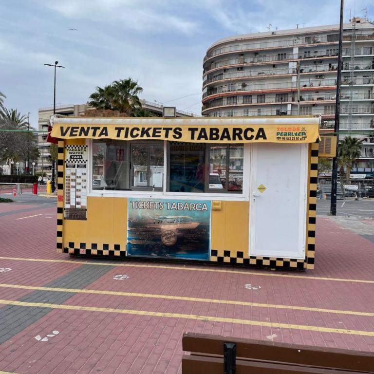 Piso muy cerca de la playa con parking - Apartamento de 3 dormitorios - 53