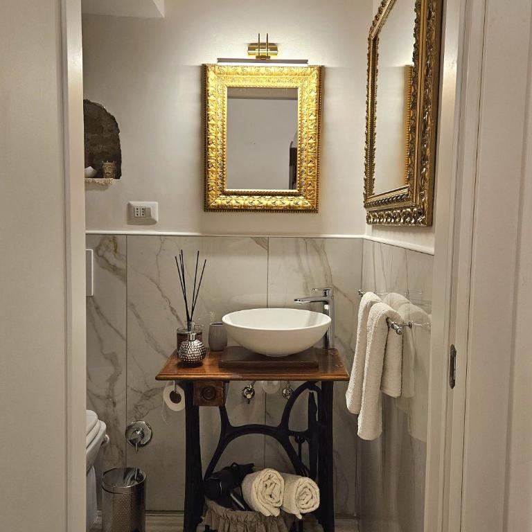 Niloufar residence Napoli - Casa Vacanze - 1
