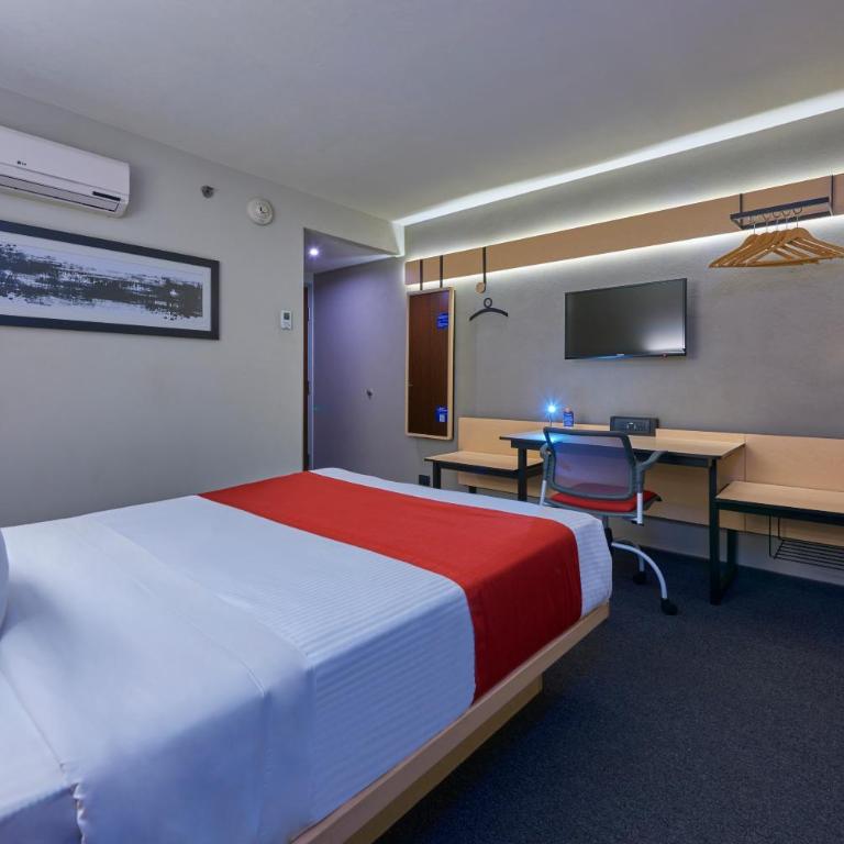 City Express by Marriott Tijuana Rio - Queen Room - 2