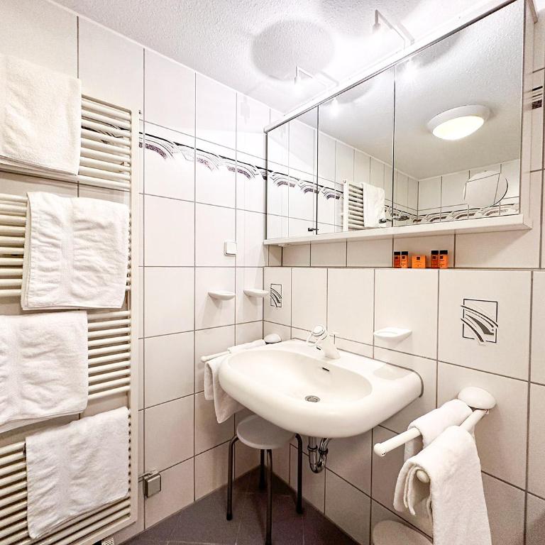 FEWO Dorfglück - Apartment mit Balkon - 8