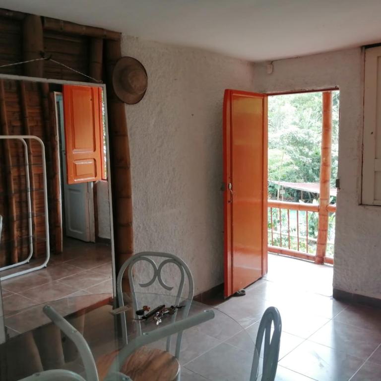 Cabaña rural con piscina - Habitación Triple - 13