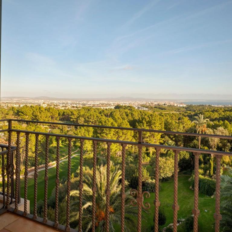 Castillo Hotel Son Vida-Adults Only, a Luxury Collection Hotel, Mallorca - Grand Deluxe Zimmer mit Kingsize-Bett und Balkon - 7