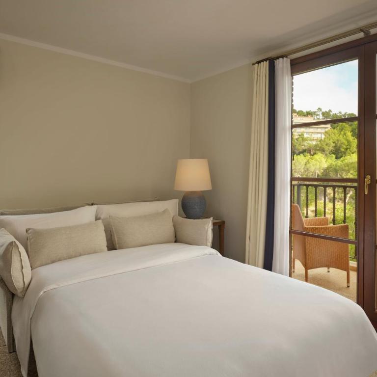 Castillo Hotel Son Vida-Adults Only, a Luxury Collection Hotel, Mallorca - Familien-Ecksuite mit 2 Schlafzimmern und Gartenblick - 3