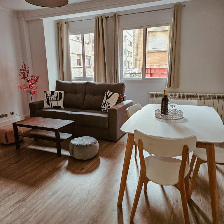 Duplex labradores centro 8PAX, PARKING INCLUIDO - Apartamento de 3 dormitorios - 5