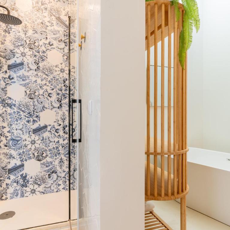 AD3B Bright 3Br and 2Bath apartment Downtown Sevilla - Three-Bedroom Apartment - 16