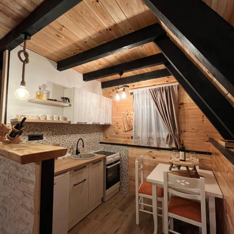Durmitorska zora - Two-Bedroom House - 29