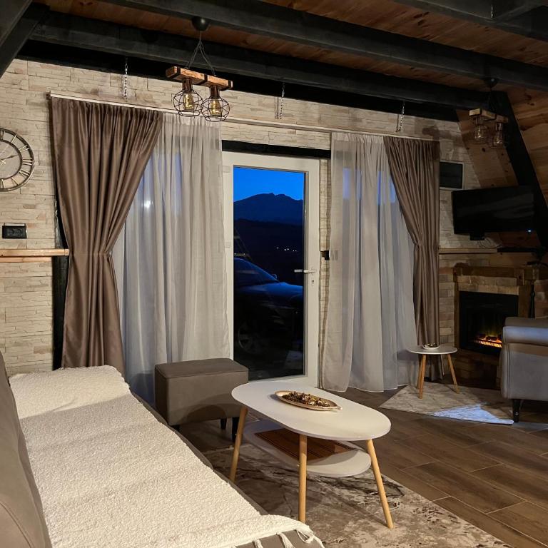 Durmitorska zora - Two-Bedroom House - 36