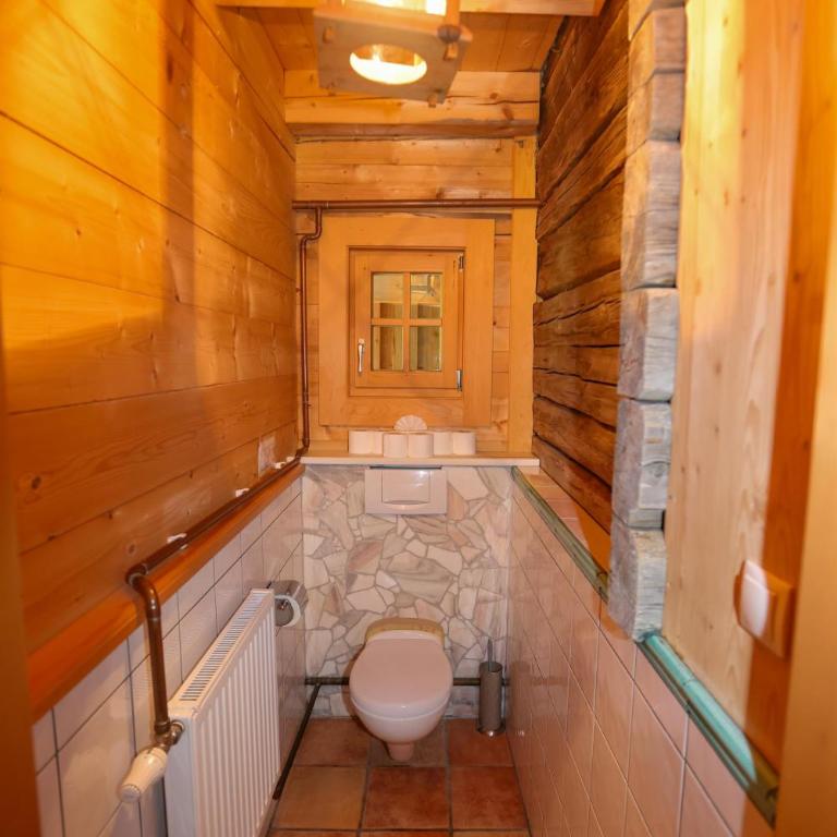 Die weisse Wand Almen - Chalet mit Dusche - 25