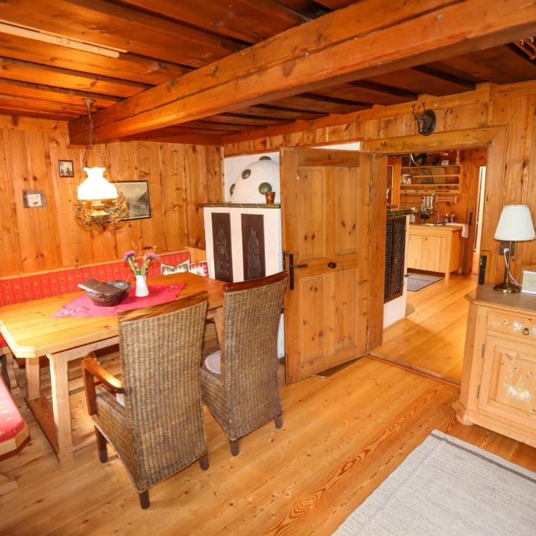 Die weisse Wand Almen - Chalet mit 2 Schlafzimmern und Dusche - 24