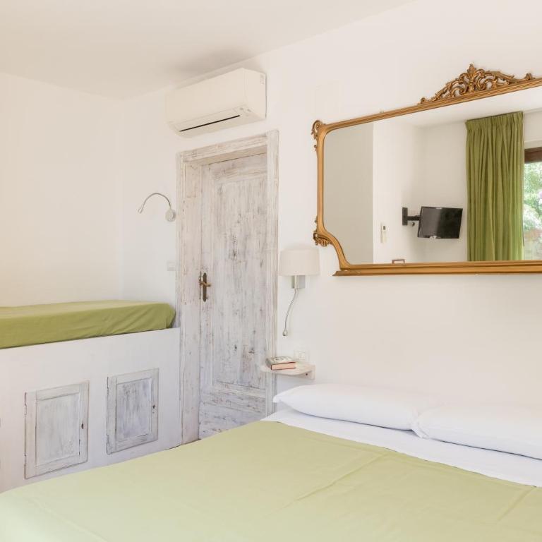 Villa Cri Cri B&B di Charme - Bike B&B - Camera Tripla - 1