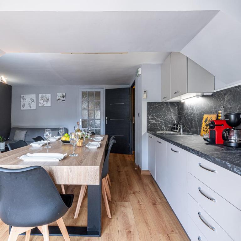 3 Pieces des Jardins, Parking, 50m plage, clim - Appartement avec Douche - 6
