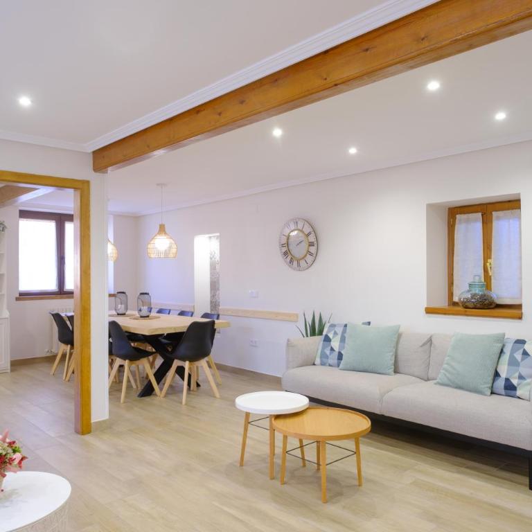 La Era de Casaus - Six-Bedroom House - 8