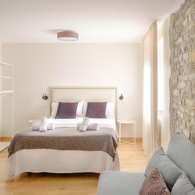 La Era de Casaus - Six-Bedroom House - 13