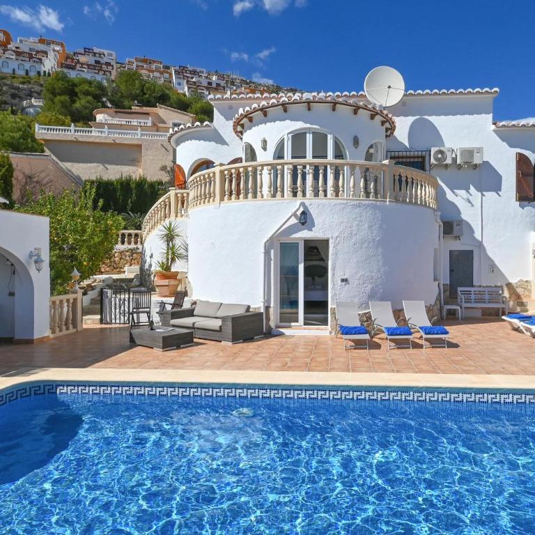 Casa de Sueños by Aguilarent - Villa - 2