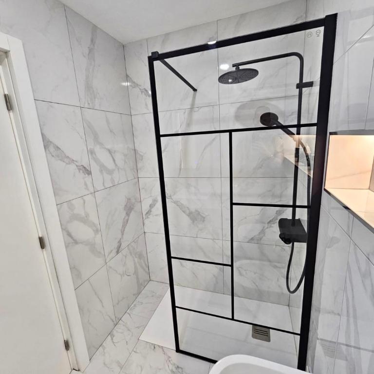 Chic Marina Gem Puerto Banus - One-Bedroom Apartment - 9