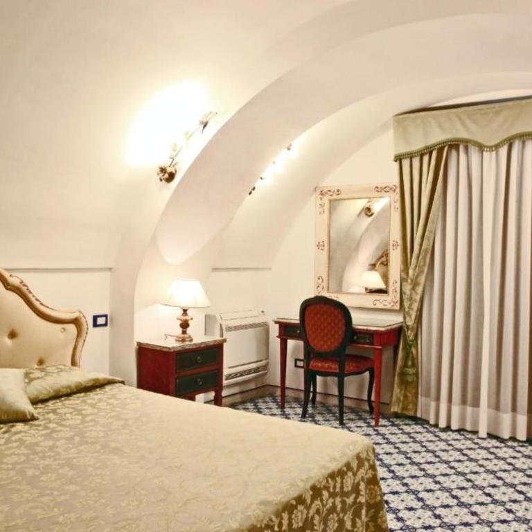 Villa Borgo San Michele - Camera Standard Matrimoniale/Doppia con Letti Singoli con Vista Mare - 28