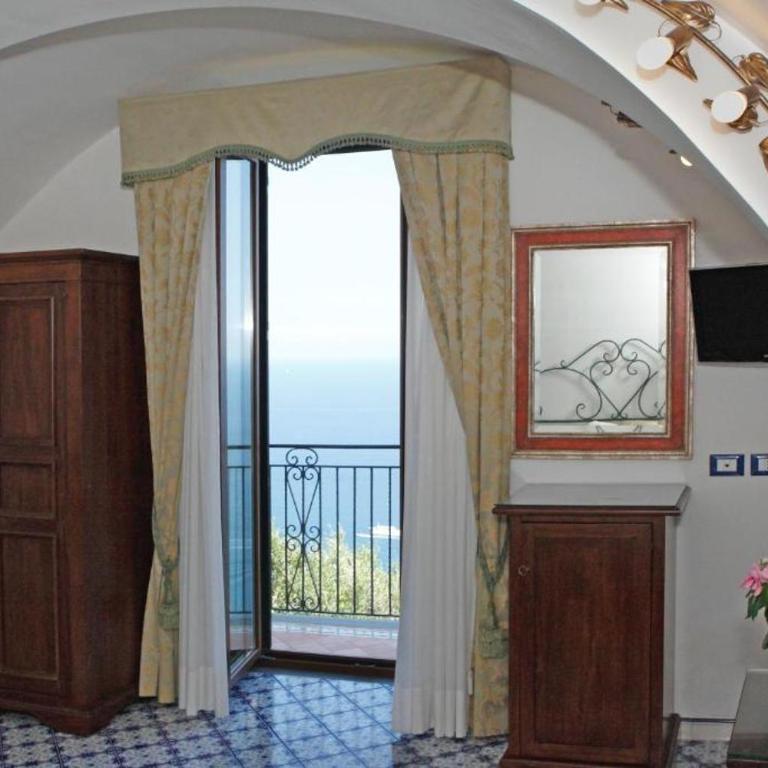 Villa Borgo San Michele - Camera Standard Matrimoniale/Doppia con Letti Singoli con Vista Mare - 31