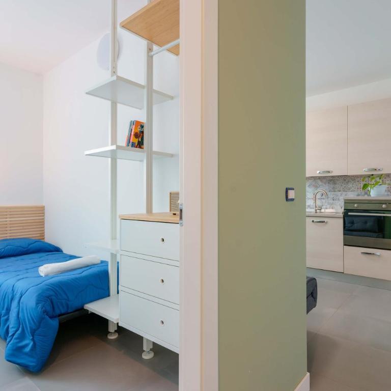 West Side Bologna Apartment by Lesdomus - Two-Bedroom Apartment - 9