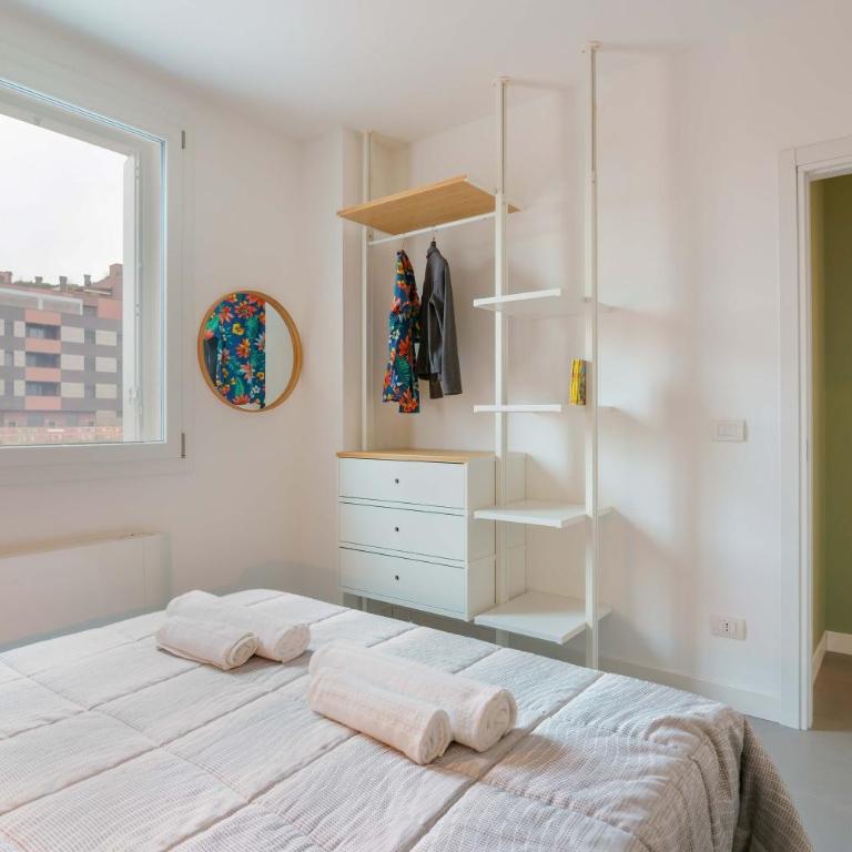 West Side Bologna Apartment by Lesdomus - Two-Bedroom Apartment - 28
